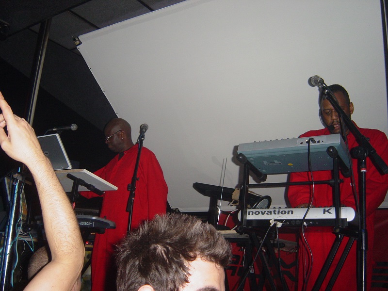 Aux 88 at Liquid, 2006